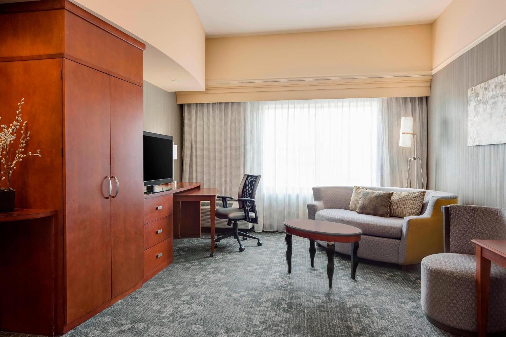 Courtyard By Marriott Columbia Hotel Exterior foto